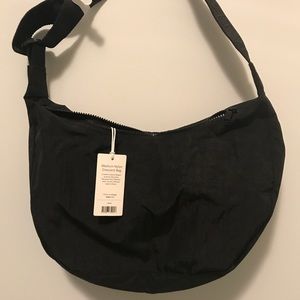 BAGGU Medium Nylon Crescent Bag | Black